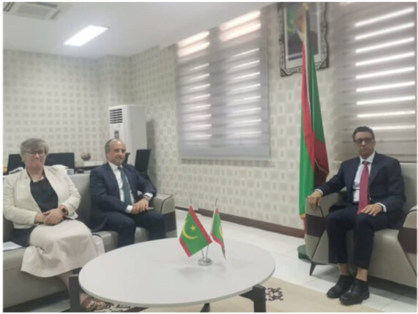 Le ministre de l’Économie et du Développement Durable reçoit l’ambassadeur de France Le ministre de l’Économie et du Développement Durable reçoit l’ambassadeur de France