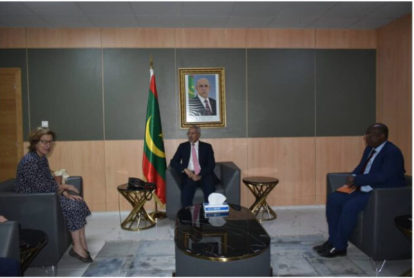 Le ministre de la Défense nationale reçoit une mission de l’UE Le ministre de la Défense nationale reçoit une mission de l’UE