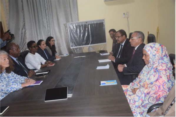 Le Ministre de l’Intérieur et de la Décentralisation reçoit le Représentant Personnel du Secrétaire Général des Nations Unies et Chef du Bureau des Nations Unies pour l’Afrique de l’Ouest et le Sahel Le Ministre de l’Intérieur et de la Décentralisation reçoit le Représentant Personnel du Secrétaire Général des Nations Unies et Chef du Bureau des Nations Unies pour l’Afrique de l’Ouest et le Sahel