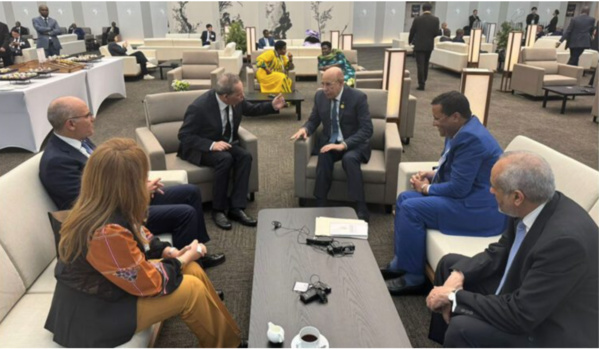 Le Président de la République, Président de l’Union africaine, rencontre le Premier ministre tunisien Le Président de la République, Président de l’Union africaine, rencontre le Premier ministre tunisien