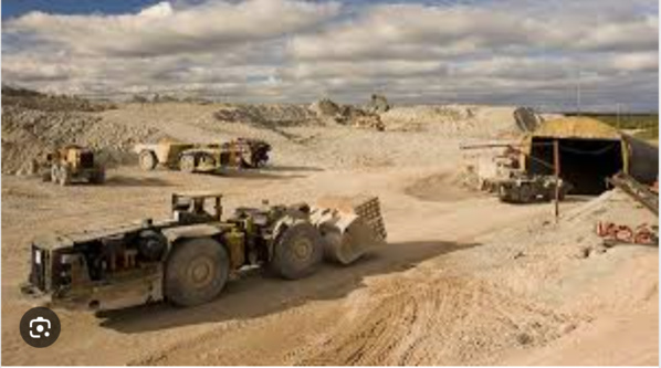 Mauritanie : Le projet Tiris prévoit 30 millions de livres d’uranium en 16 ans Mauritanie : Le projet Tiris prévoit 30 millions de livres d’uranium en 16 ans