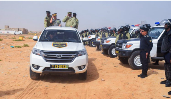 La police nationale montre sa force à l’approche de l’El ID Al-Adha et les prochaines élections présidentielles La police nationale montre sa force à l’approche de l’El ID Al-Adha et les prochaines élections présidentielles