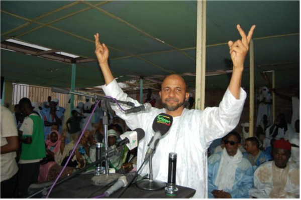 Le candidat Antouma Antoine Soumare préside un meeting de campagne à Atar Le candidat Antouma Antoine Soumare préside un meeting de campagne à Atar