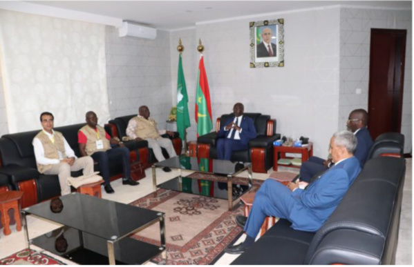 Le ministre des Affaires étrangères reçoit la mission africaine d’observation électorale Le ministre des Affaires étrangères reçoit la mission africaine d’observation électorale