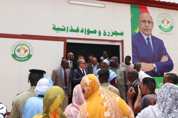 Après comme avant l'élection présidentielle, Taazour toujours en 1ère ligne pour concrétiser les engagements de S.E le Président de la République contre l'exclusion au nom de la solidarité nationale Après comme avant l'élection présidentielle, Taazour toujours en 1ère ligne pour concrétiser les engagements de S.E le Président de la République contre l'exclusion au nom de la solidarité nationale