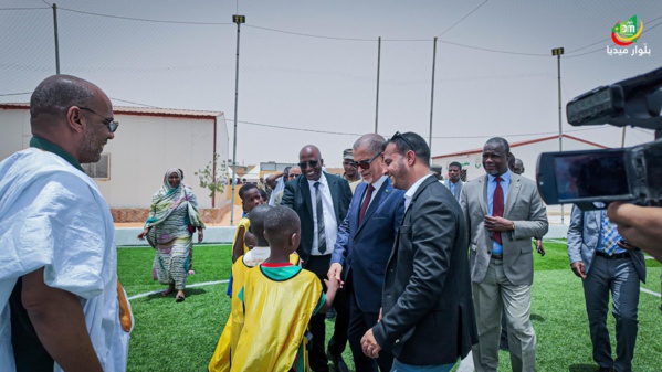 Après comme avant l'élection présidentielle, Taazour toujours en 1ère ligne pour concrétiser les engagements de S.E le Président de la République contre l'exclusion au nom de la solidarité nationale Après comme avant l'élection présidentielle, Taazour toujours en 1ère ligne pour concrétiser les engagements de S.E le Président de la République contre l'exclusion au nom de la solidarité nationale