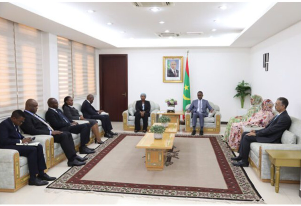 Le Premier ministre reçoit l’envoyée spéciale de la présidente tanzanienne Le Premier ministre reçoit l’envoyée spéciale de la présidente tanzanienne