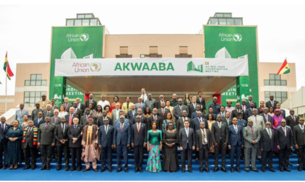 Le ministre des affaires étrangères préside la réunion du Conseil exécutif préparant le sixième sommet annuel de coordination de l’UA Le ministre des affaires étrangères préside la réunion du Conseil exécutif préparant le sixième sommet annuel de coordination de l’UA