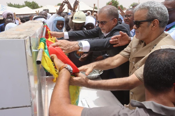 Taazour au Trarza : inauguration et lancement de plusieurs projets de développement par le Délégué Général S.E Hamoud Ould M'Hamed Taazour au Trarza : inauguration et lancement de plusieurs projets de développement par le Délégué Général S.E Hamoud Ould M'Hamed