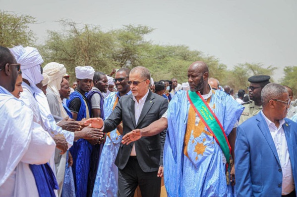 Taazour au Trarza : inauguration et lancement de plusieurs projets de développement par le Délégué Général S.E Hamoud Ould M'Hamed Taazour au Trarza : inauguration et lancement de plusieurs projets de développement par le Délégué Général S.E Hamoud Ould M'Hamed