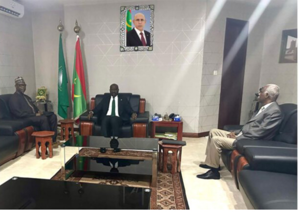 Le ministre des Affaires étrangères reçoit l’ambassadeur de Gambie Le ministre des Affaires étrangères reçoit l’ambassadeur de Gambie