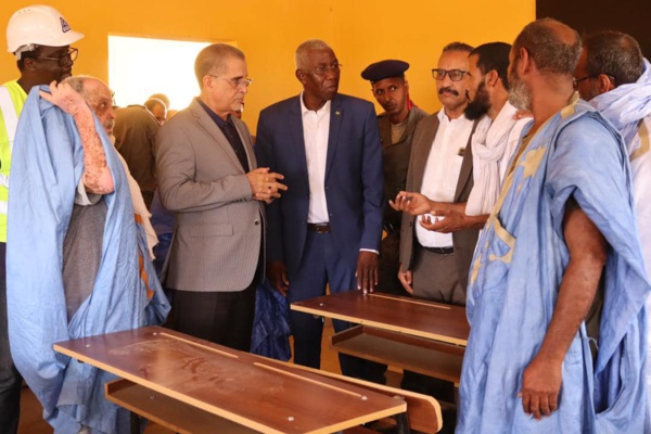 Au coeur de l'Aftout, le Délégué Général de TAAZOUR inaugure et lance d'importants agricoles et éducatifs Au coeur de l'Aftout, le Délégué Général de TAAZOUR inaugure et lance d'importants agricoles et éducatifs