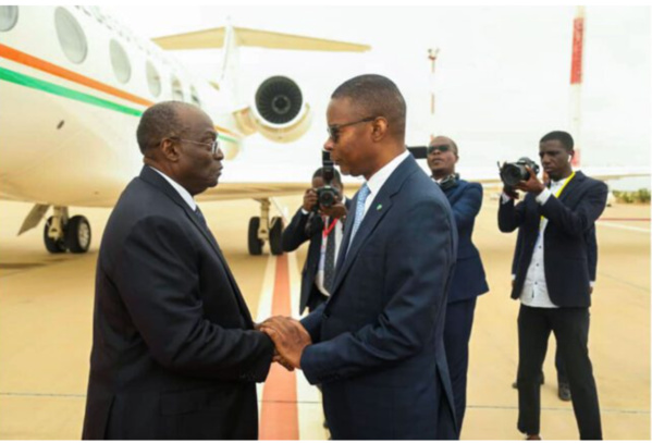 Le Vice-président de la République de Côte d’Ivoire arrive à Nouakchott pour assister à la cérémonie d’investiture du Président élu de la République Le Vice-président de la République de Côte d’Ivoire arrive à Nouakchott pour assister à la cérémonie d’investiture du Président élu de la République
