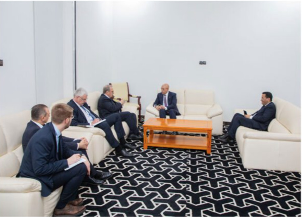 Le Président de la République rencontre la délégation russe participant à la cérémonie d’investiture Le Président de la République rencontre la délégation russe participant à la cérémonie d’investiture