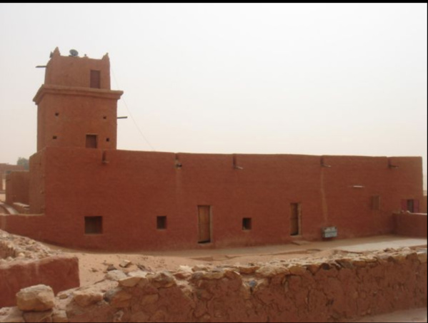 Le Président de la République ordonne la reconstruction des parties endommagées de la mosquée de Walata Le Président de la République ordonne la reconstruction des parties endommagées de la mosquée de Walata