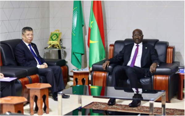 Le ministre des affaires étrangères reçoit l’ambassadeur de Chine Le ministre des affaires étrangères reçoit l’ambassadeur de Chine