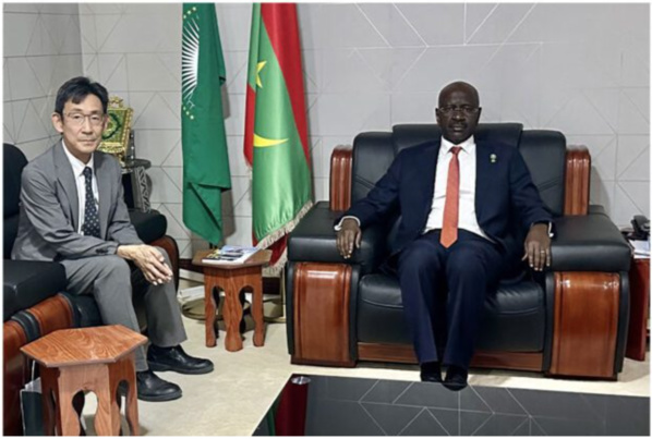 Le ministre des Affaires étrangères reçoit l’ambassadeur du Japon Le ministre des Affaires étrangères reçoit l’ambassadeur du Japon