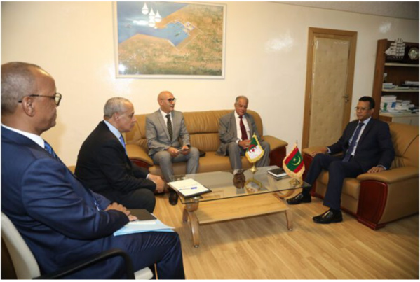 Le ministre des Pêches reçoit l’ambassadeur d’Algérie Le ministre des Pêches reçoit l’ambassadeur d’Algérie