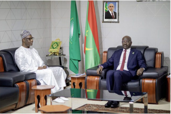 Le ministre des Affaires étrangères reçoit l’ambassadeur de Gambie Le ministre des Affaires étrangères reçoit l’ambassadeur de Gambie