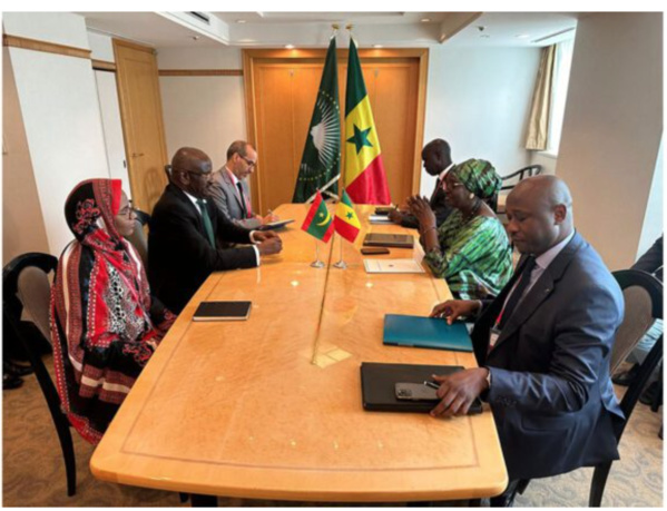 Le ministre des Affaires étrangères s’entretient avec la ministre sénégalaise de l’Intégration africaine Le ministre des Affaires étrangères s’entretient avec la ministre sénégalaise de l’Intégration africaine