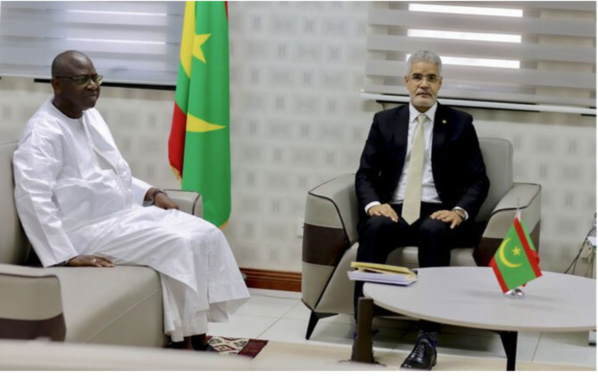 Le ministre de l’Économie reçoit le représentant résident de la B.M Le ministre de l’Économie reçoit le représentant résident de la B.M