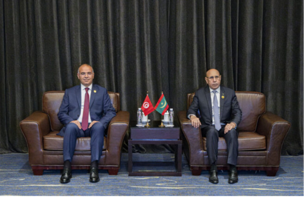 Le Président de la République, Président de l’Union africaine reçoit le Premier ministre tunisien Le Président de la République, Président de l’Union africaine reçoit le Premier ministre tunisien