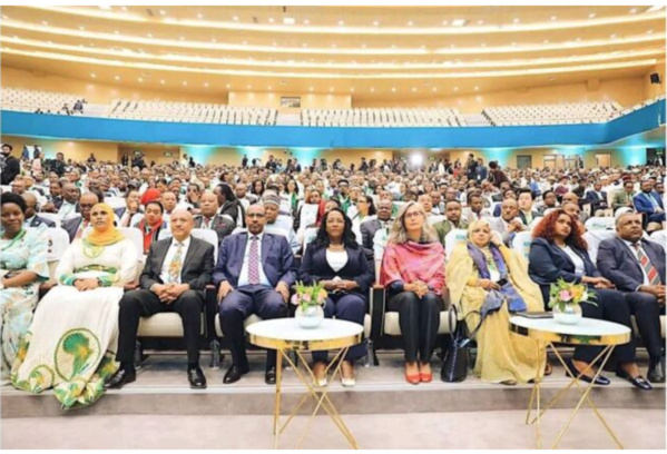 Signature à Addis-Abeba d’un protocole d’accord entre la Région de Nouakchott et la ville éthiopienne de Dire Dawa Signature à Addis-Abeba d’un protocole d’accord entre la Région de Nouakchott et la ville éthiopienne de Dire Dawa