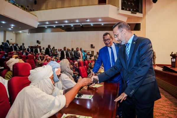 Taazour lance un programme de transferts monétaires au profit de 140.297 familles nécessiteuses Taazour lance un programme de transferts monétaires au profit de 140.297 familles nécessiteuses