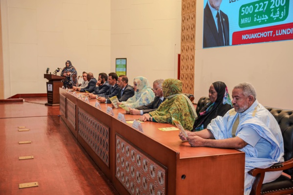 Taazour lance un programme de transferts monétaires au profit de 140.297 familles nécessiteuses Taazour lance un programme de transferts monétaires au profit de 140.297 familles nécessiteuses