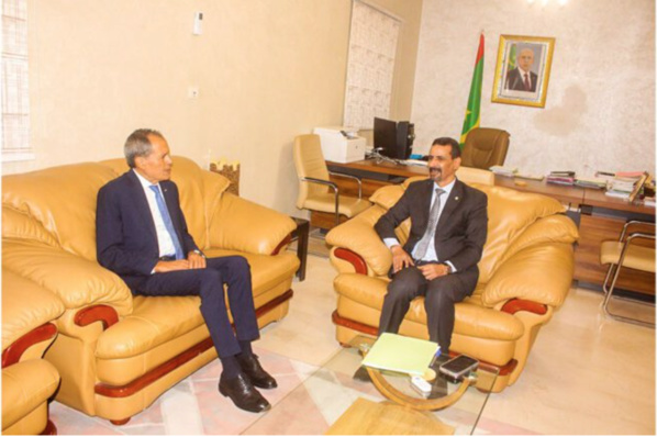 Le ministre de la culture reçoit l’ambassadeur du Maroc
