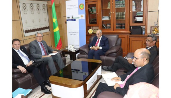 Le ministre de la Justice reçoit le chargé d’affaires de l’ambassade des États-Unis Le ministre de la Justice reçoit le chargé d’affaires de l’ambassade des États-Unis