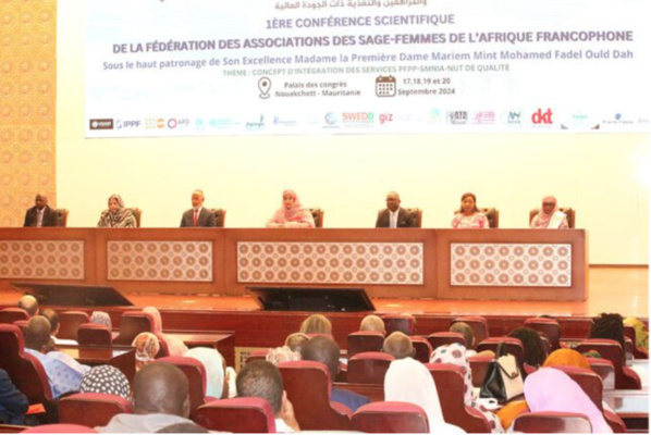 La Première Dame supervise le lancement de la première conférence scientifique de la Fédération des associations de sages-femmes de l’Afrique francophone La Première Dame supervise le lancement de la première conférence scientifique de la Fédération des associations de sages-femmes de l’Afrique francophone