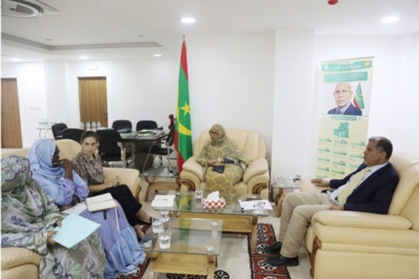 La commissaire à la sécurité alimentaire reçoit une mission de la Banque mondiale La commissaire à la sécurité alimentaire reçoit une mission de la Banque mondiale