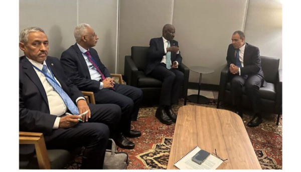 Le ministre des Affaires étrangères rencontre son homologue égyptien Le ministre des Affaires étrangères rencontre son homologue égyptien