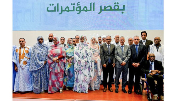 La Première Dame supervise la cérémonie de signature de la Charte nationale pour l’édification de la famille La Première Dame supervise la cérémonie de signature de la Charte nationale pour l’édification de la famille