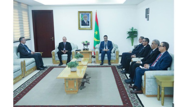 Le Premier ministre rencontre une délégation du FMI Le Premier ministre rencontre une délégation du FMI