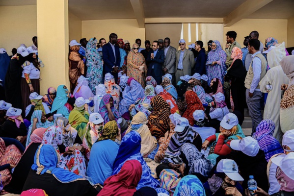 TAAZOUR organise une journée volontaire pour nettoyer les écoles et distribuer des trousses scolaires TAAZOUR organise une journée volontaire pour nettoyer les écoles et distribuer des trousses scolaires