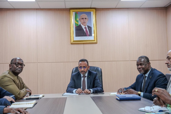Le délégué général à TAAZOUR tient une séance de travail avec le coordinateur résident du PNUD Le délégué général à TAAZOUR tient une séance de travail avec le coordinateur résident du PNUD