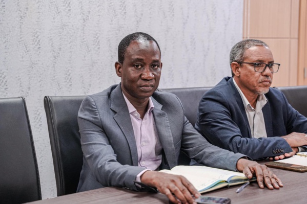 Le délégué général à TAAZOUR tient une séance de travail avec le coordinateur résident du PNUD Le délégué général à TAAZOUR tient une séance de travail avec le coordinateur résident du PNUD