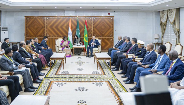 Le Président de la République et la Présidente de l’Inde soulignent la nécessité de développer les relations entre les deux pays à tous les niveaux Le Président de la République et la Présidente de l’Inde soulignent la nécessité de développer les relations entre les deux pays à tous les niveaux