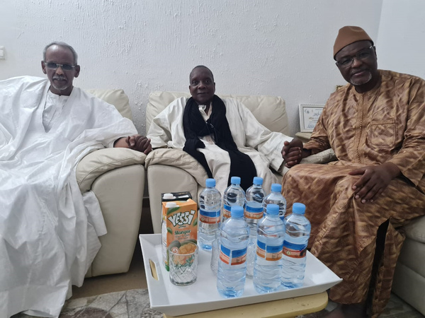 L’ambassadeur Cheikhna Ould Nenni reçoit les présidents de l’APS et Wagadou Sané L’ambassadeur Cheikhna Ould Nenni reçoit les présidents de l’APS et Wagadou Sané