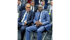 Le ministre de l’Énergie et du Pétrole s’entretient avec son homologue sénégalais et le vice-président de la banque mondiale Le ministre de l’Énergie et du Pétrole s’entretient avec son homologue sénégalais et le vice-président de la banque mondiale