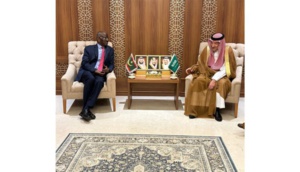 Le ministre des Affaires étrangères rencontre le vice-ministre des Affaires étrangères de l’Arabie saoudite Le ministre des Affaires étrangères rencontre le vice-ministre des Affaires étrangères de l’Arabie saoudite