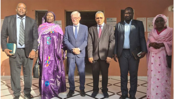 L’ambassadeur de l’UE visite la Commission nationale des droits de l’homme et salue ses efforts L’ambassadeur de l’UE visite la Commission nationale des droits de l’homme et salue ses efforts