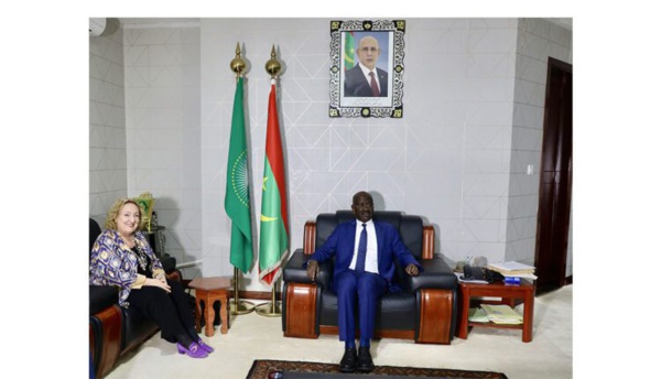 Le ministre des Affaires étrangères reçoit la représentante spéciale de l’UE pour le Sahel Le ministre des Affaires étrangères reçoit la représentante spéciale de l’UE pour le Sahel