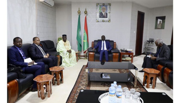 Le Ministre des Affaires Étrangères reçoit l’Ambassadeur de la République du Ghana en Mauritanie Le Ministre des Affaires Étrangères reçoit l’Ambassadeur de la République du Ghana en Mauritanie