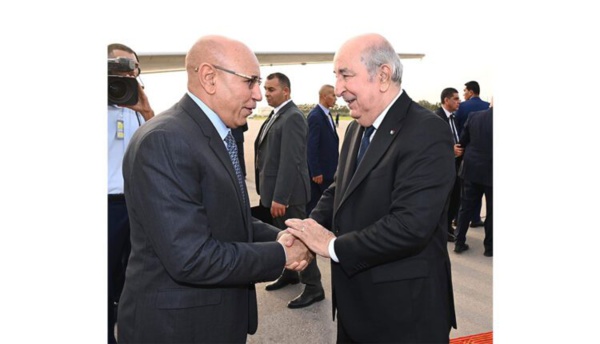 Le Président de la République arrive à Alger pour participer à la célébration du 70ème anniversaire de la Révolution algérienne Le Président de la République arrive à Alger pour participer à la célébration du 70ème anniversaire de la Révolution algérienne