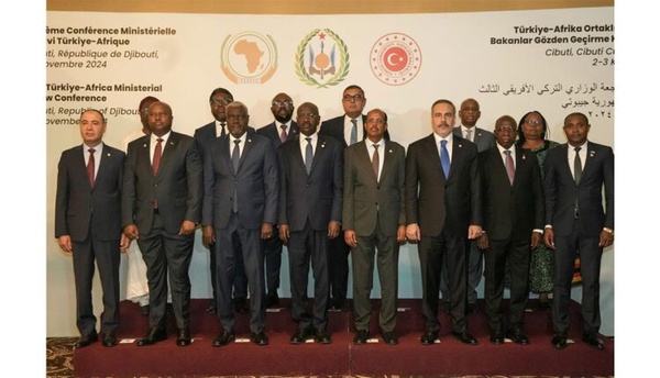 Le ministre des Affaires étrangères préside la troisième Conférence ministérielle d’examen Afrique-Turquie Le ministre des Affaires étrangères préside la troisième Conférence ministérielle d’examen Afrique-Turquie