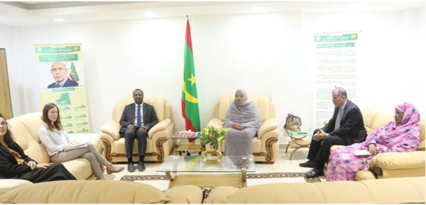 La Commissaire à la Sécurité Alimentaire reçoit le Directeur Général de l’Agence Française de Développement La Commissaire à la Sécurité Alimentaire reçoit le Directeur Général de l’Agence Française de Développement