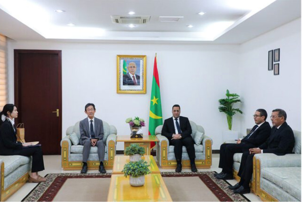 Le Premier ministre reçoit l’ambassadeur du Japon Le Premier ministre reçoit l’ambassadeur du Japon